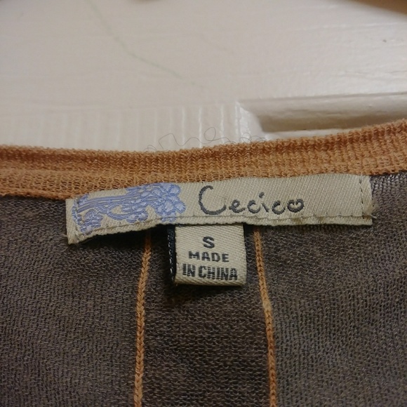 Cecico Women's Blouse Size Small Gray Striped - Picture 3 of 3